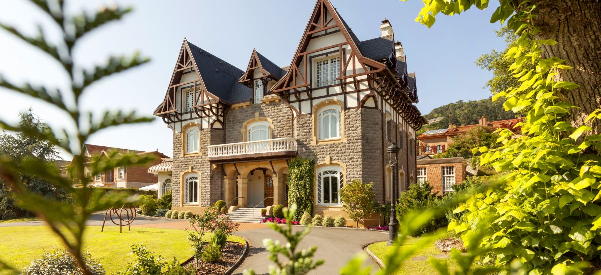 Romantic Luxury Boutique hotels San Sebasti  n Donostia