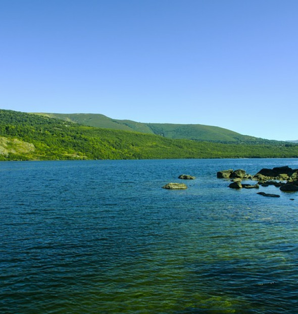 Boutique Hotels in Puebla de Sanabria Romantic rural Lake