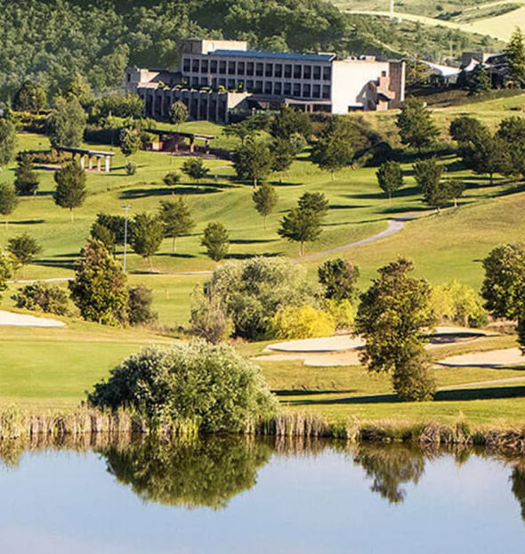 Hoteles para jugar al Golf y Hoteles de Golf Castillo de Gorraiz