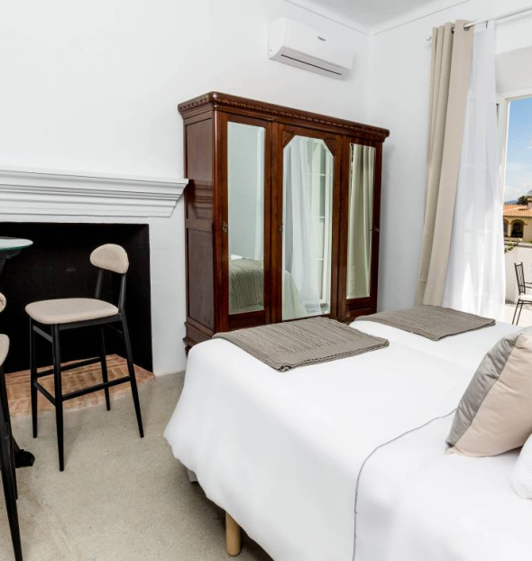 Hotels in Pinos del Valle Finca Casabela Room