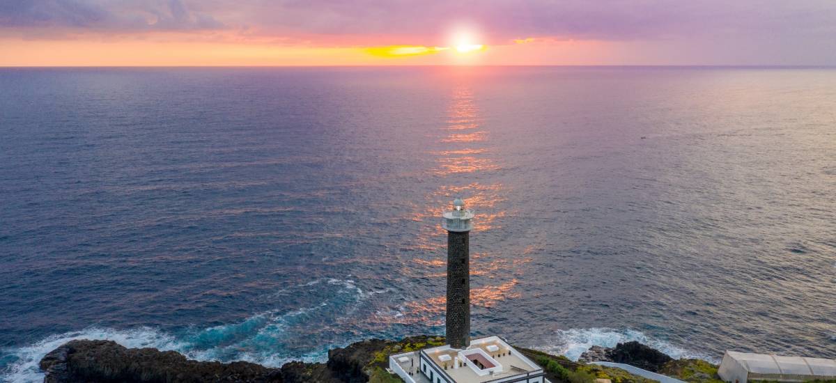 Erleben Sie das Schlafen in einem Leuchtturm auf der Isla Bonita