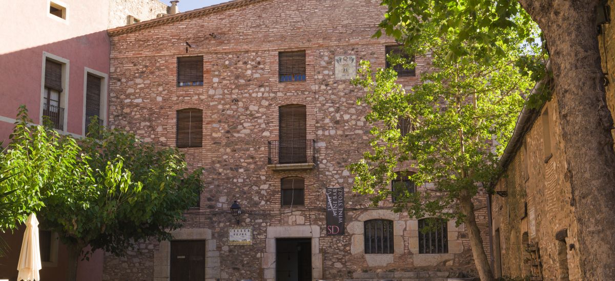 An oenological getaway with Priorat wines