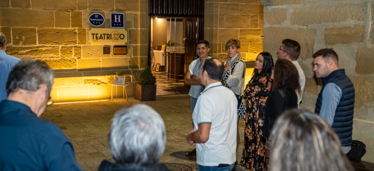 Experiência nocturna Teatrissera