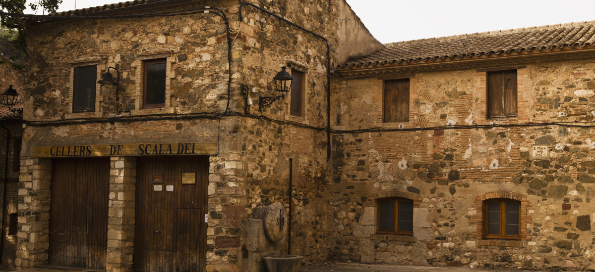 An oenological getaway with Priorat wines