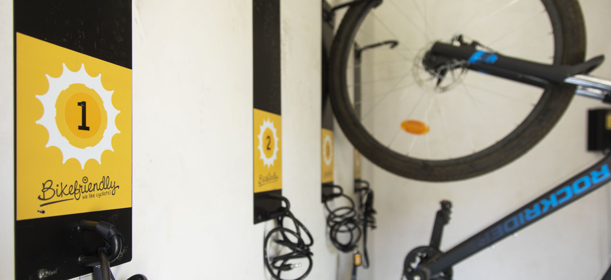 CYCLE TOURING ALONG THE CANAL DE CASTILLA AND THE SENDA DEL CAUTIVO (CAPTIVE'S PATH)