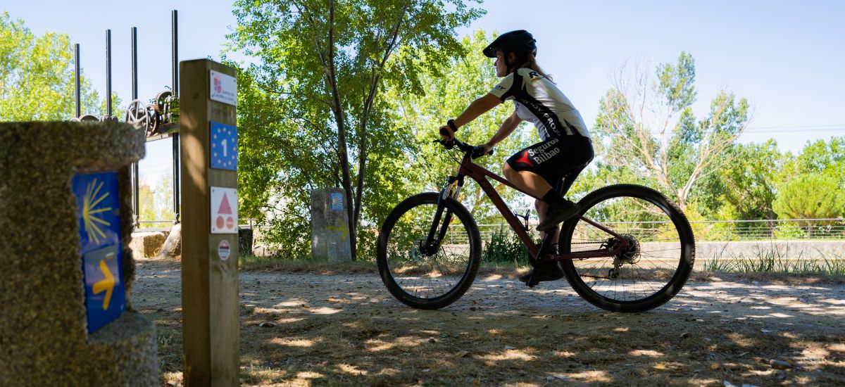 Descobrir Frómista de bicicleta: percursos com paisagens e encantos