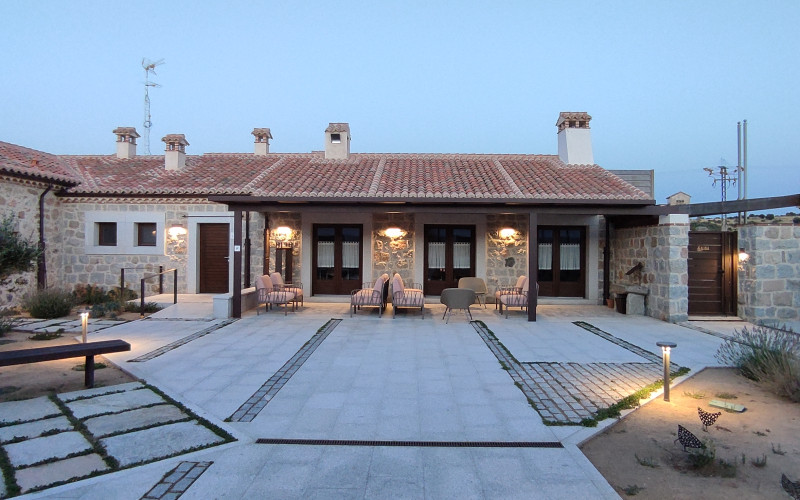 Experiencia Fuentesclaras y Monumentos de Ávila