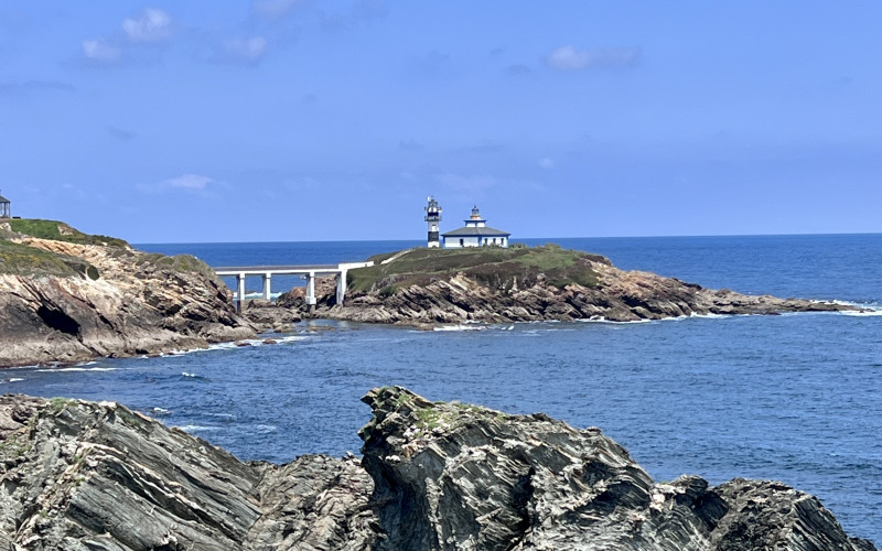 Ribadeo por tierra y mar