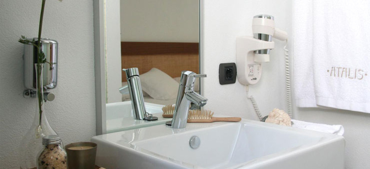 Rusticae Menorca Hotel con encanto Baño