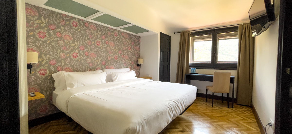<strong>Angelats Hotel, Girona</strong> habitacion