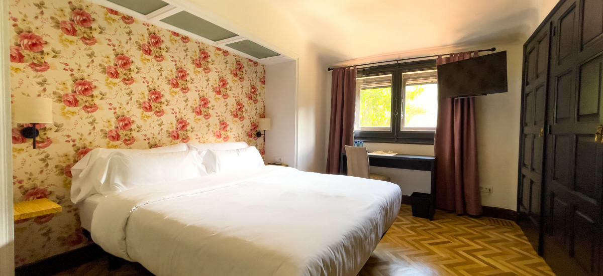 Angelats Hotel