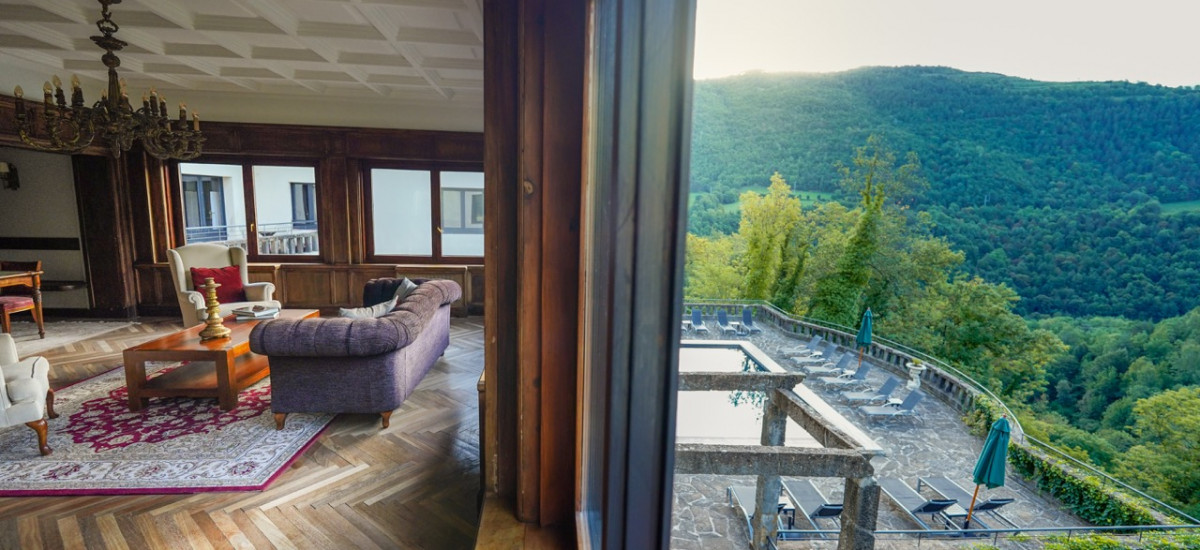 Angelats Hotel
