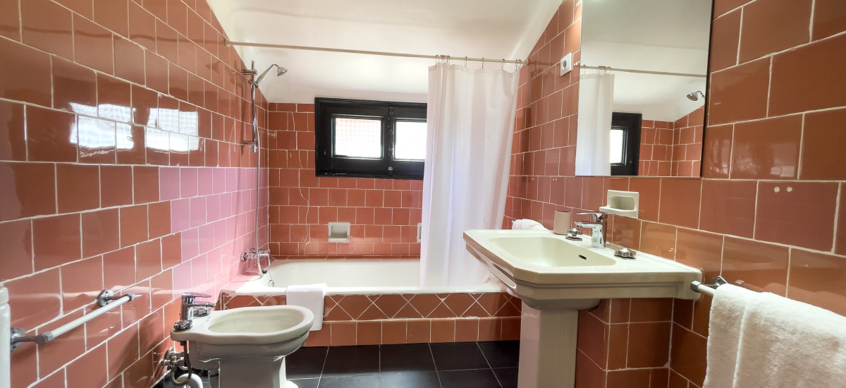 Angelats Hotel