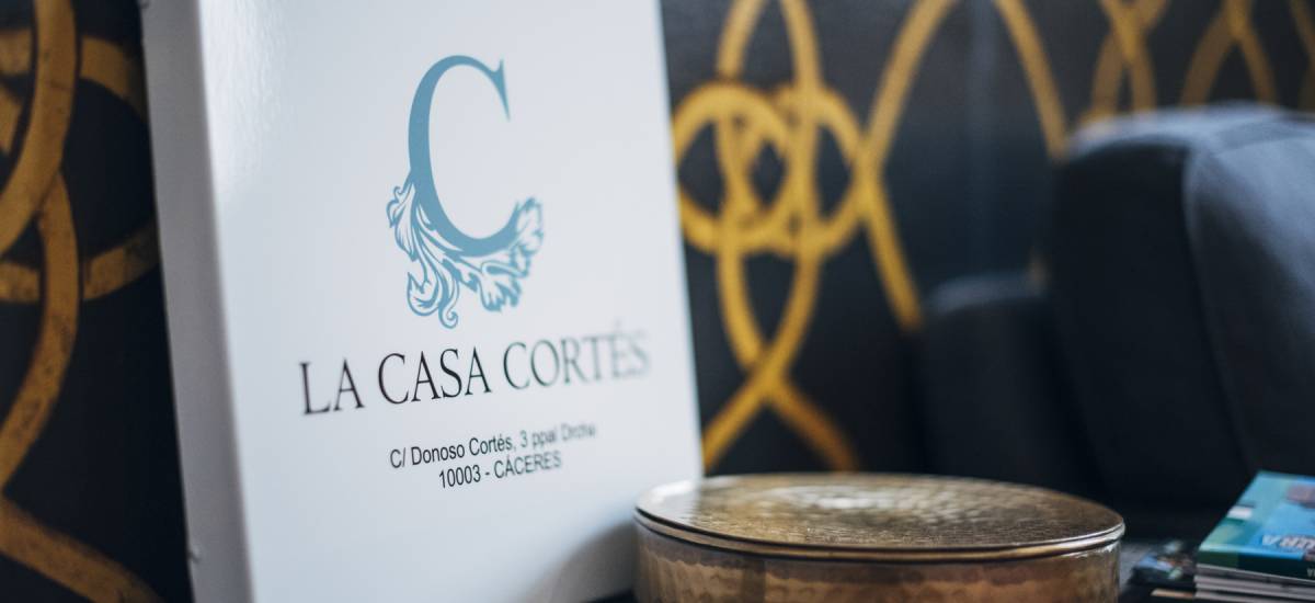 Apartamentos La Casa Cortés