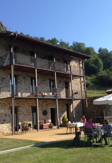 La Casassa de Ribes in Ribas de Freser Girona Garden Hotel