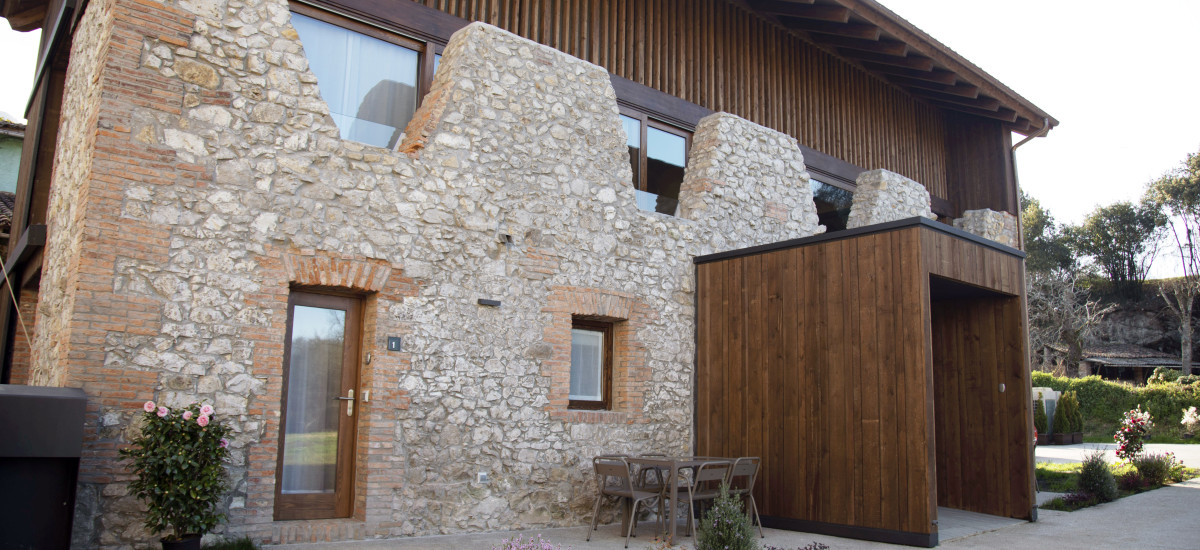 Apartamentos La Santilar