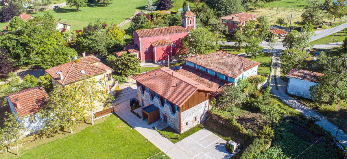Apartamentos La Santilar