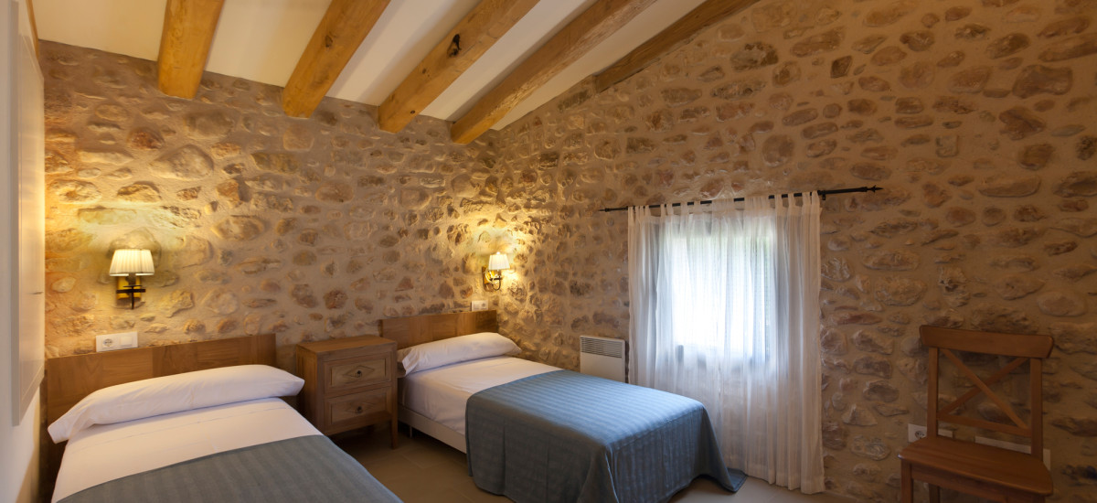 Rusticae charming Hotel Can Clotas Girona Gerona bedroom