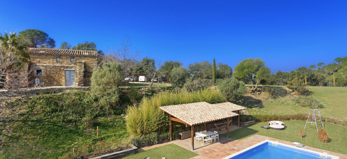 Hotel Can Font de Muntanya, Cruïlles , Girona
