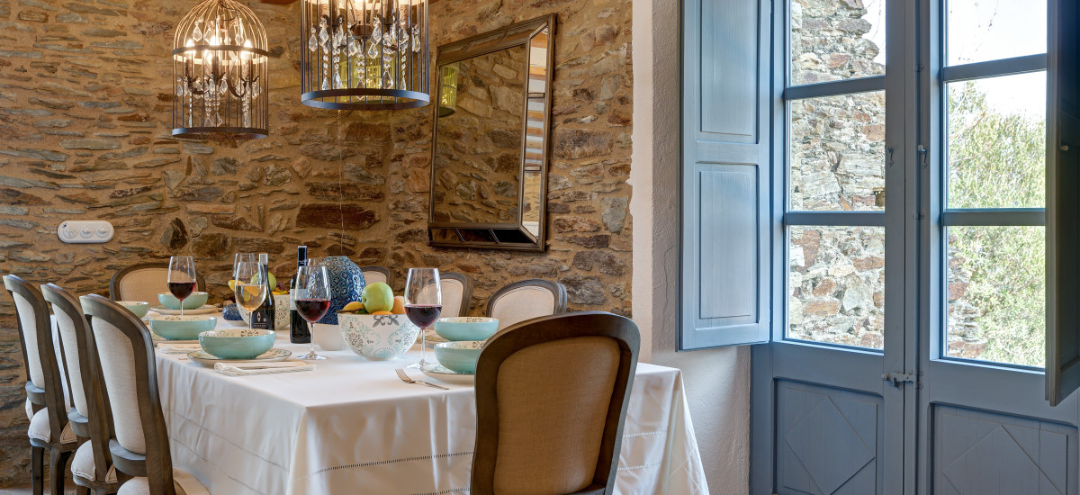 Hotel Can Font de Muntanya, Cruïlles , Girona