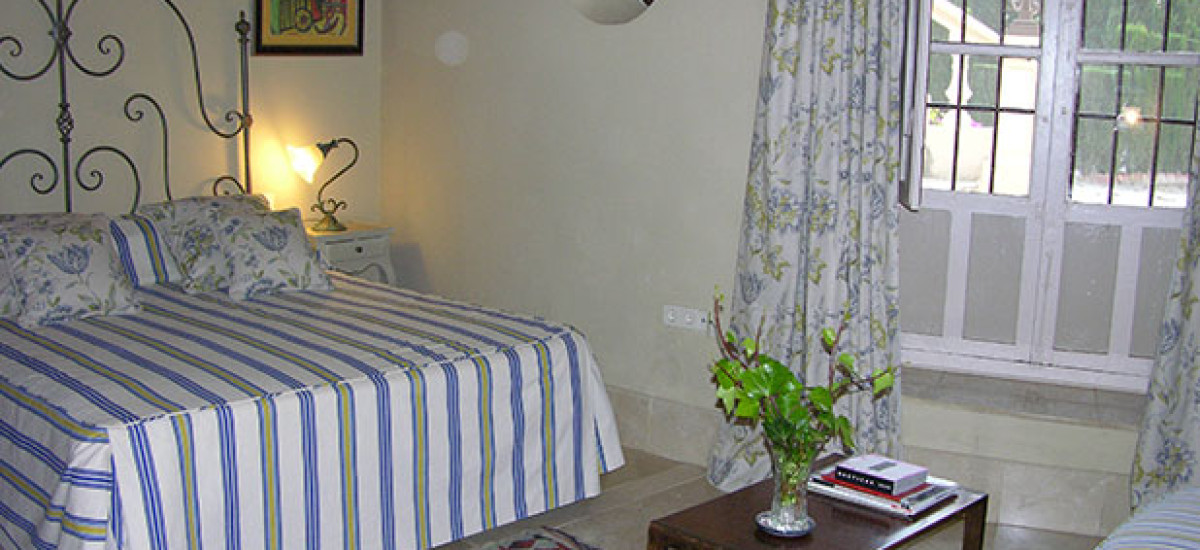 Rusticae charming Hotel Granada bedroom