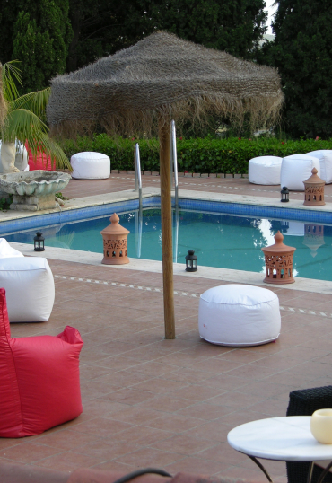 Rusticae charming Hotel Granada swimming pool