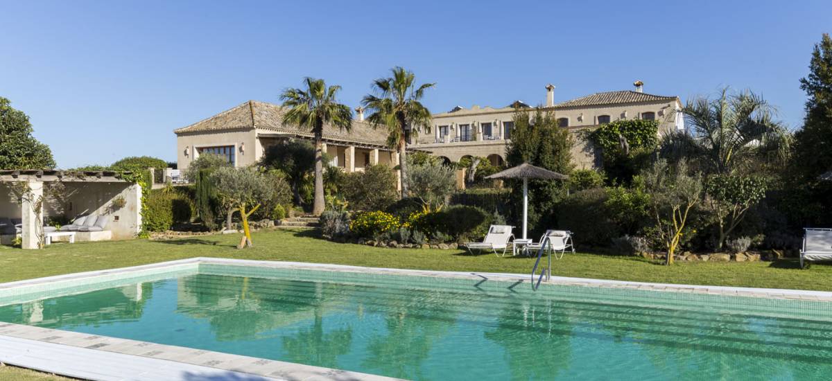 Rusticae Cádiz  Boutique hotel pool