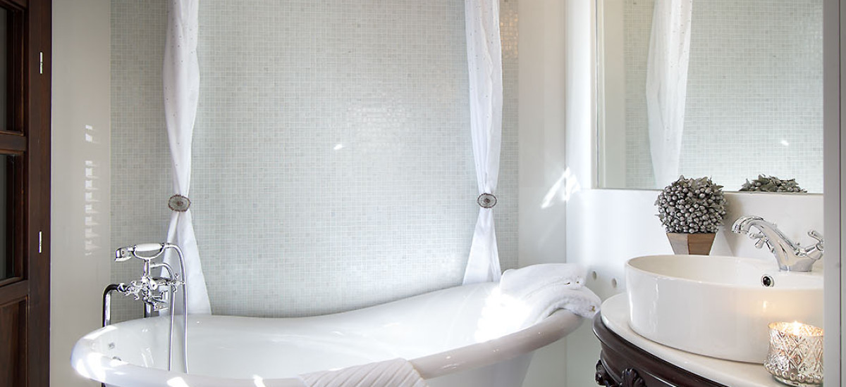 Rusticae Hotel Granada con encanto Bañera