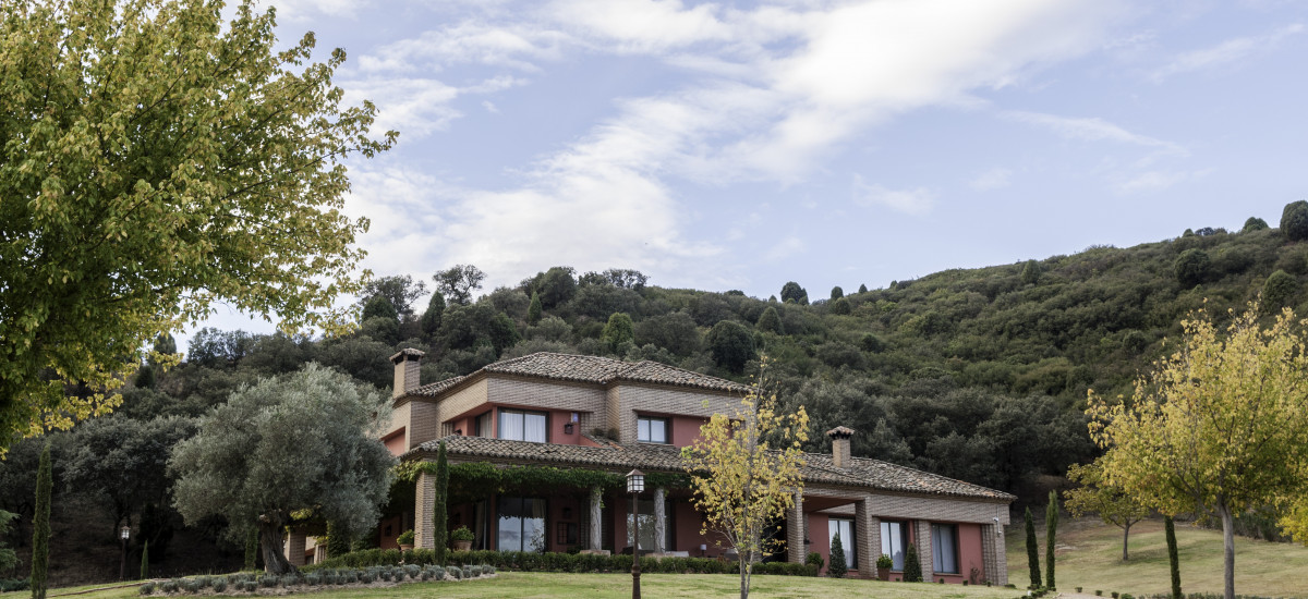 Casa Rural EL Sauco Las Herencias Toledo Jardín