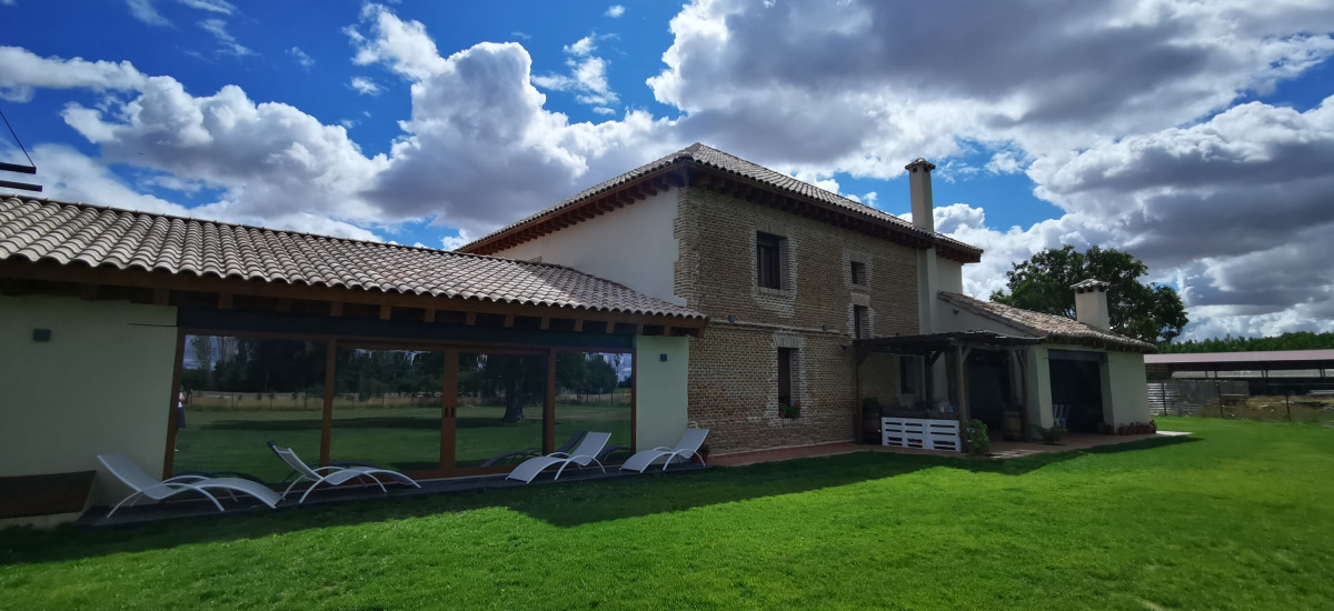 <strong>Casa Rural Nogalia Jardín</strong>