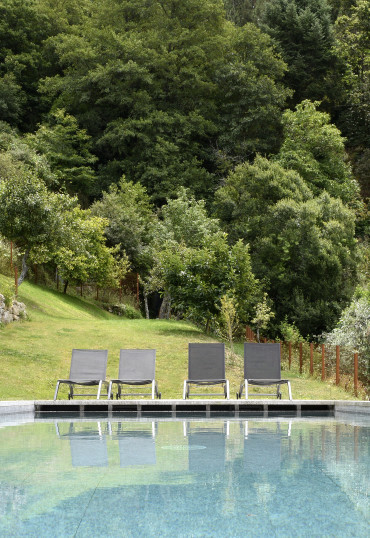 Casas da Lapa, Nature & Spa Hotel in Seia Portugal pool garden
