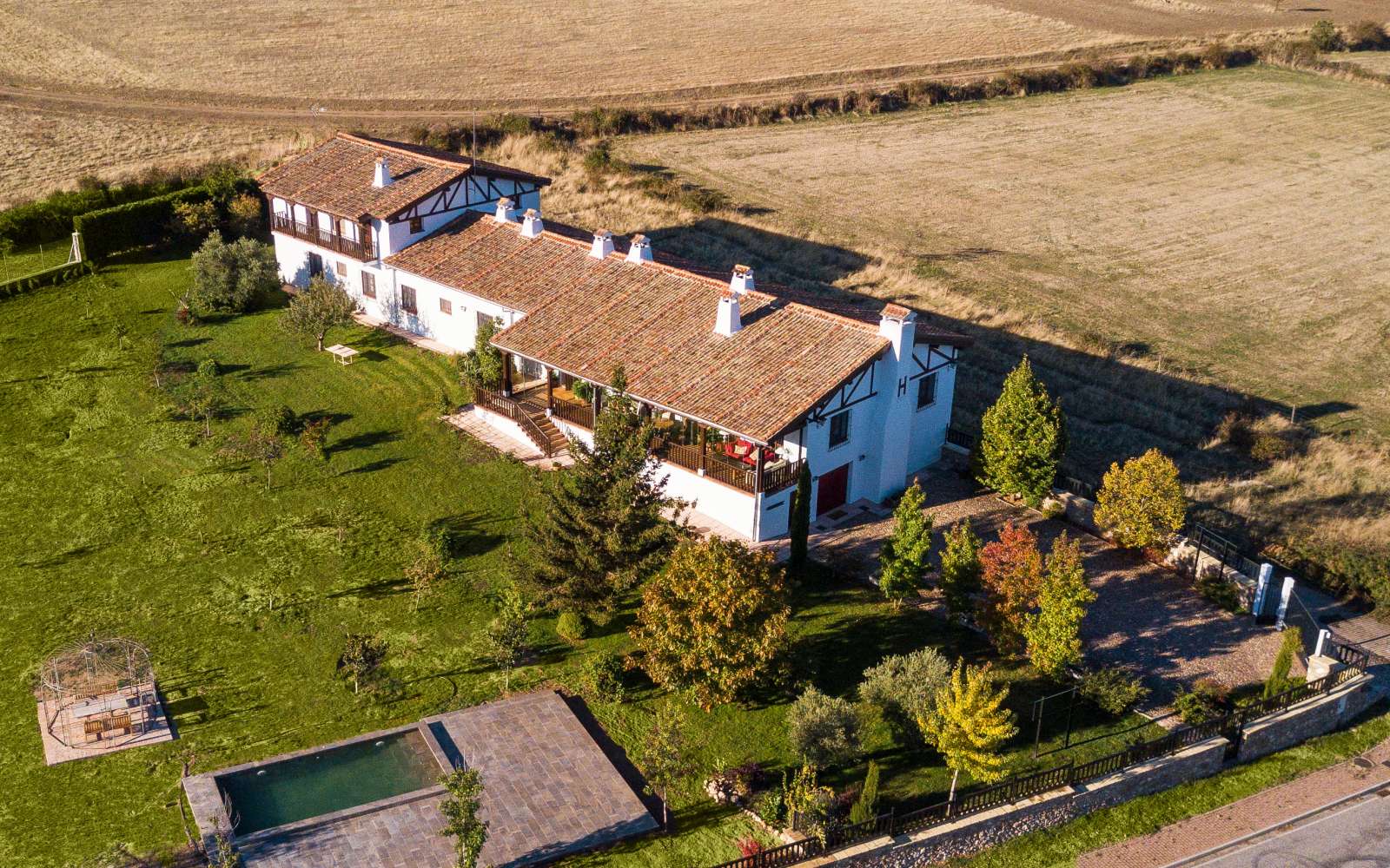 Casón de la Pinilla, Alquiler Completo