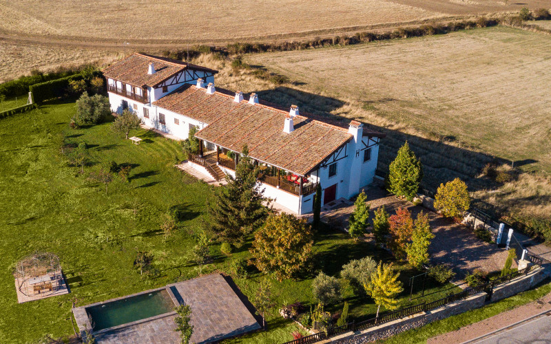 <strong>Casón de la Pinilla, Alquiler Completo</strong>