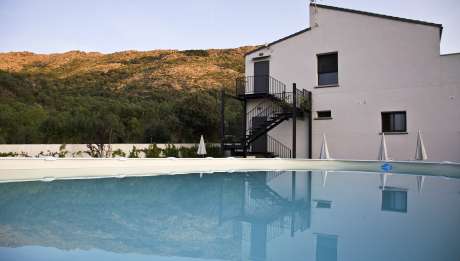 El Hotelito (Navaluenga, Ávila)