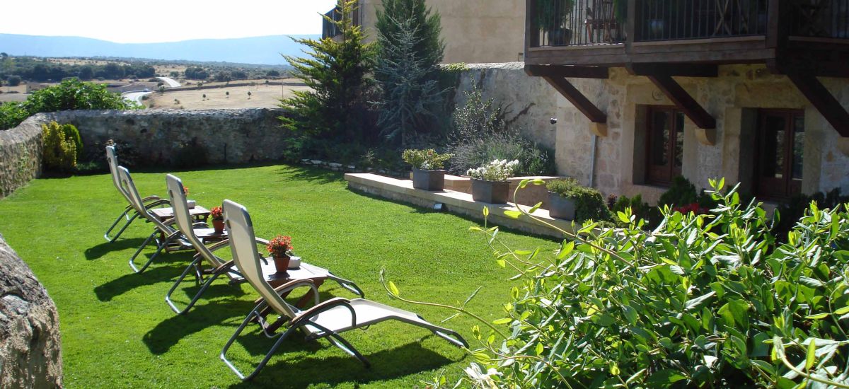 Rusticae Segovia charming Hotel Santo Domingo terrace