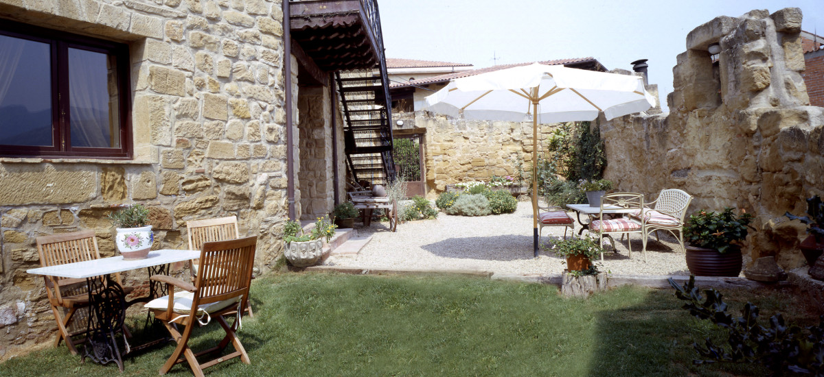 Rusticae La Rioja Hotel Señorío de Briñas rural terraza