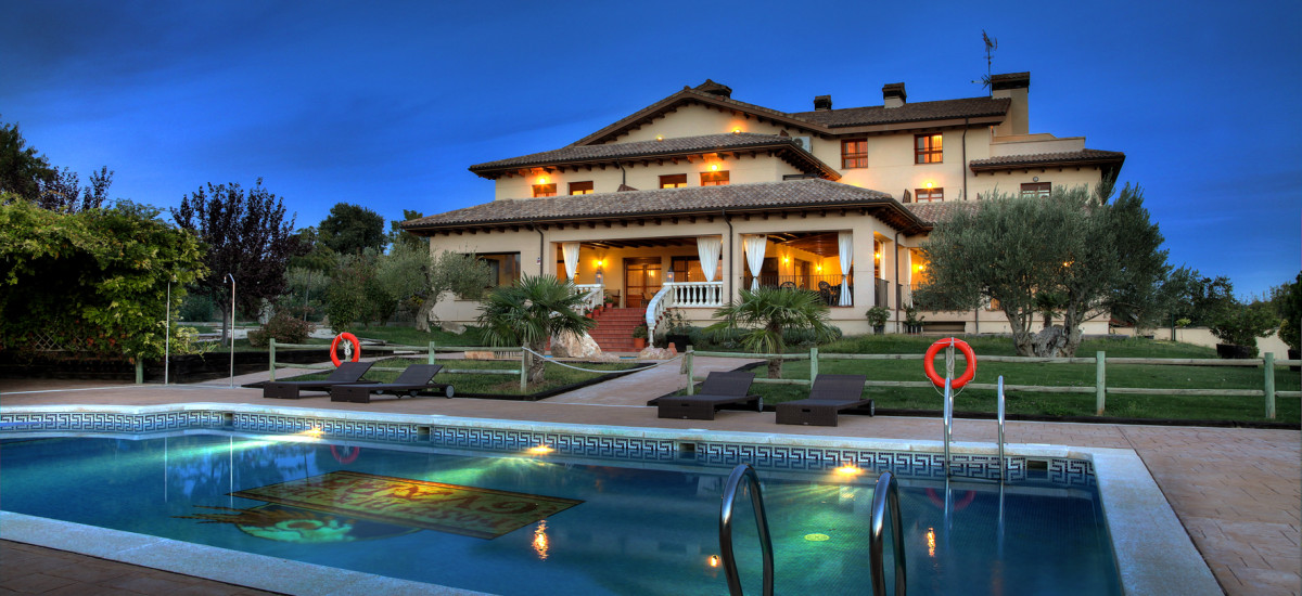 Rusticae Huesca Hotel con encanto Piscina