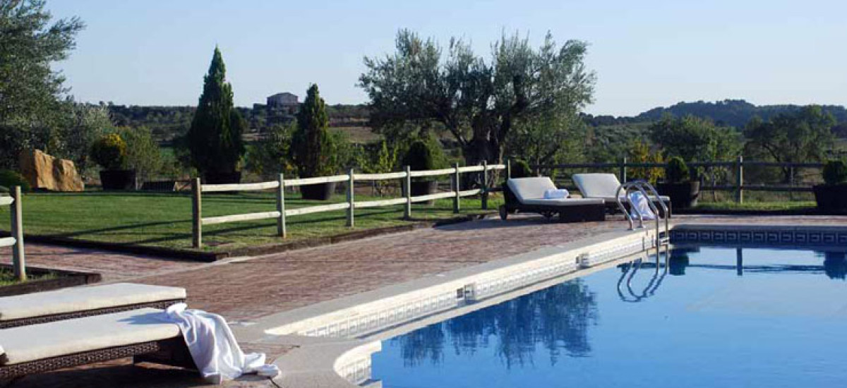 Rusticae Huesca Hotel con encanto Piscina