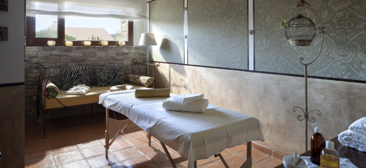 Rusticae Huesca charming Hotel Barosse massage