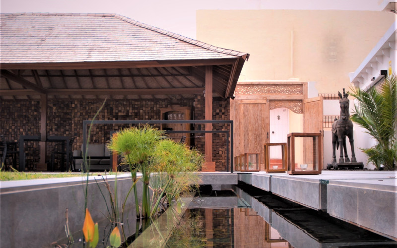 Hotel Boutique Botaniq Mojácar piscina fuente