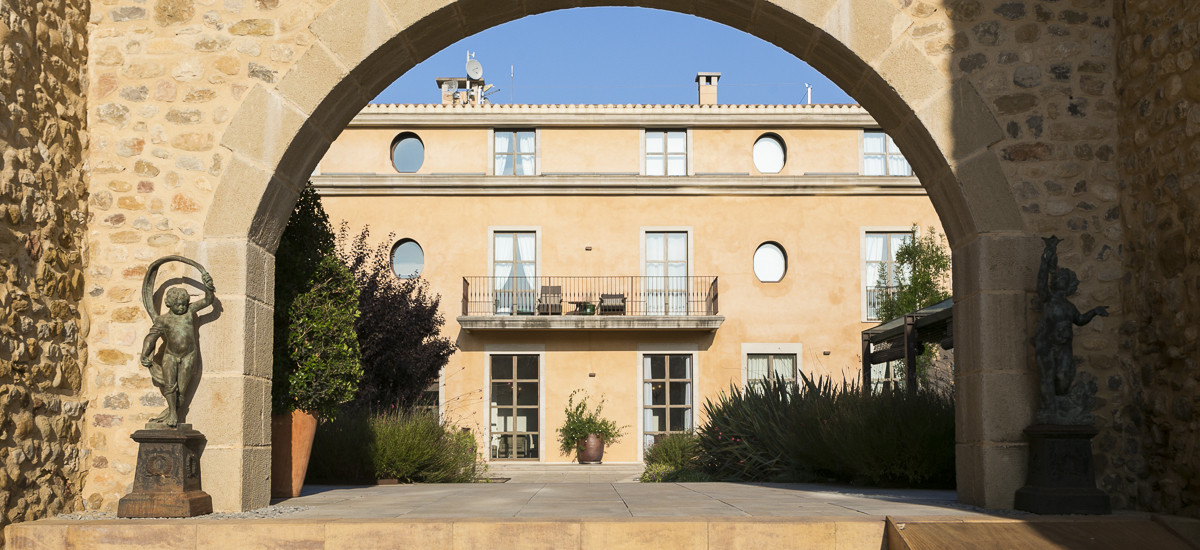 Casa AnaMaria Hotel & Villas