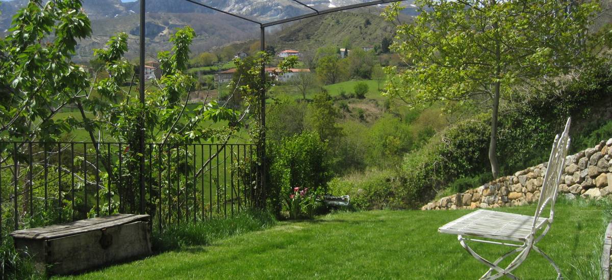 Rusticae Cantabria Hotel Casona de Quintana para niños jardín