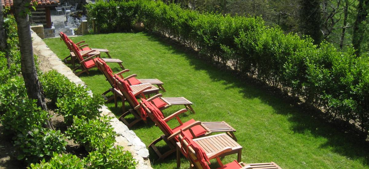 Rusticae Cantabria Hotel Casona de Quintana para niños terraza