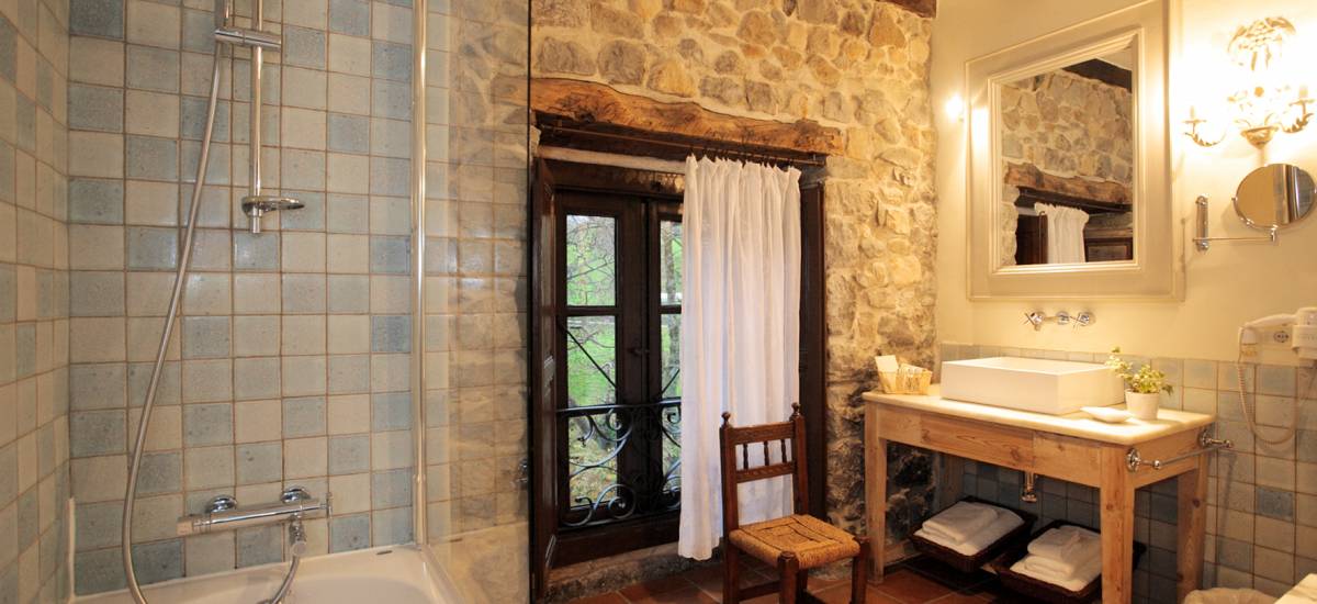 Rusticae Cantabria Hotel Casona de Quintana rural baño