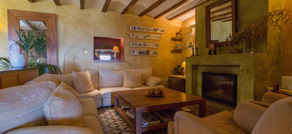 Rusticae Hotel Castellón con encanto Salón Habitación