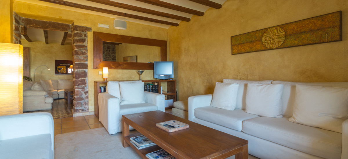 Rusticae Hotel Castellón con encanto Salón Habitación