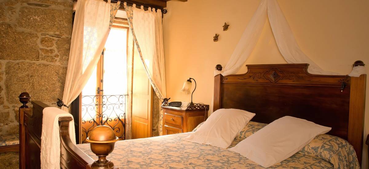 Rusticae Lugo charming Hotel Fervenza bedroom
