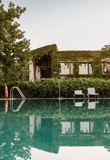 <strong>Hotel Rural Casa Pernías</strong> piscina