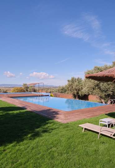 <strong>Hotel Spa Villa Nazules</strong> hotel con piscina