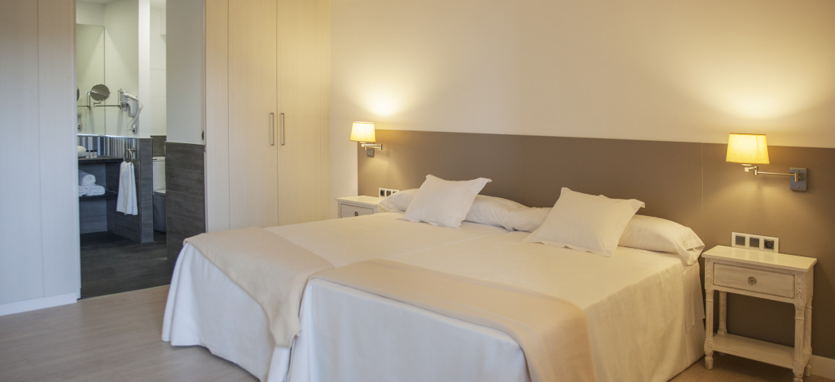 Hotel The Rock Suites & Spa interior habitacion 5